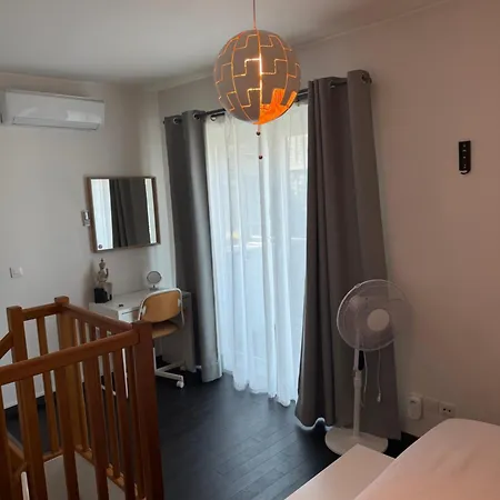 Appartement Confluence - Duplex Au Calme Avec Parking Prive En Option *